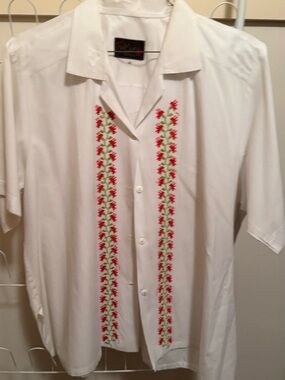 Men's White Short-Sleeve Embroidered Button-Down Shirt by Unknown Brand